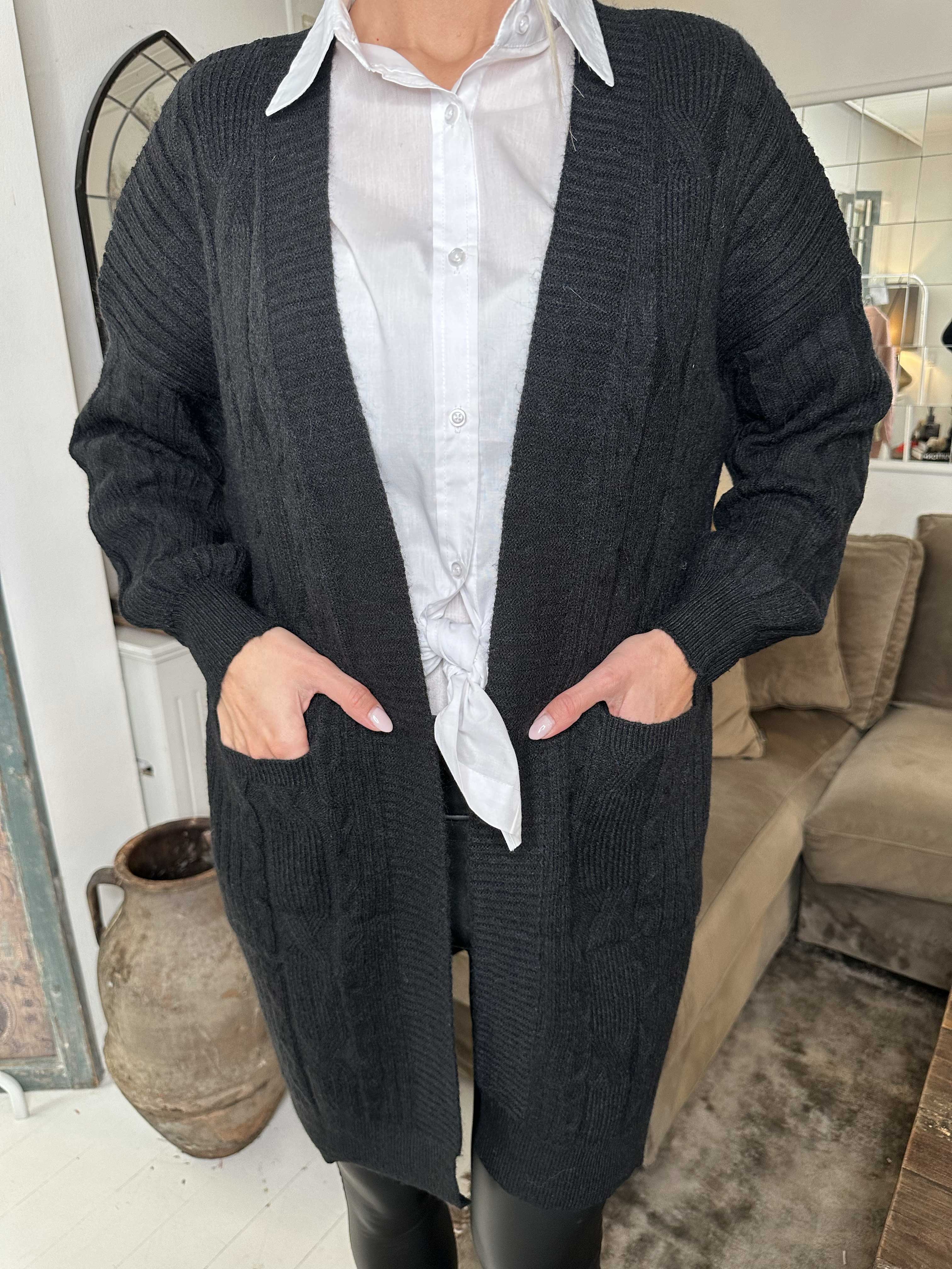 Valeria - Dejlig tyk strikcardigan med lommer